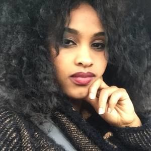 Meet your Posher, Makda